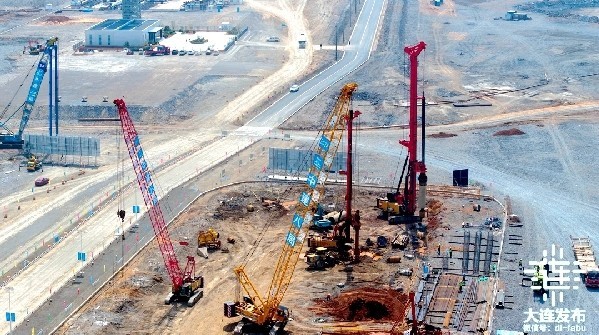 大财配资 “五一”不停工 施工进度条拉满
